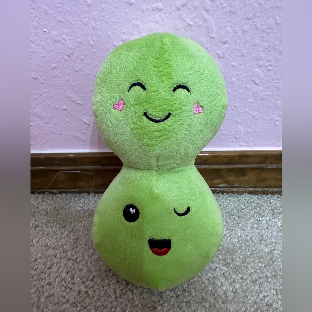 Old East Main Co. Green Two Peas Without A Pod Plush 6” Stuffed Vegetable Toy